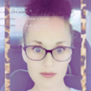 Meet your Posher, Kelli